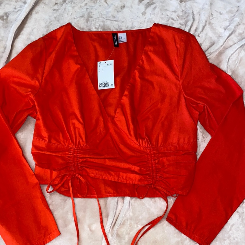 H&M Red Long Sleeve Crop Top